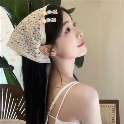 属于她们的片刻